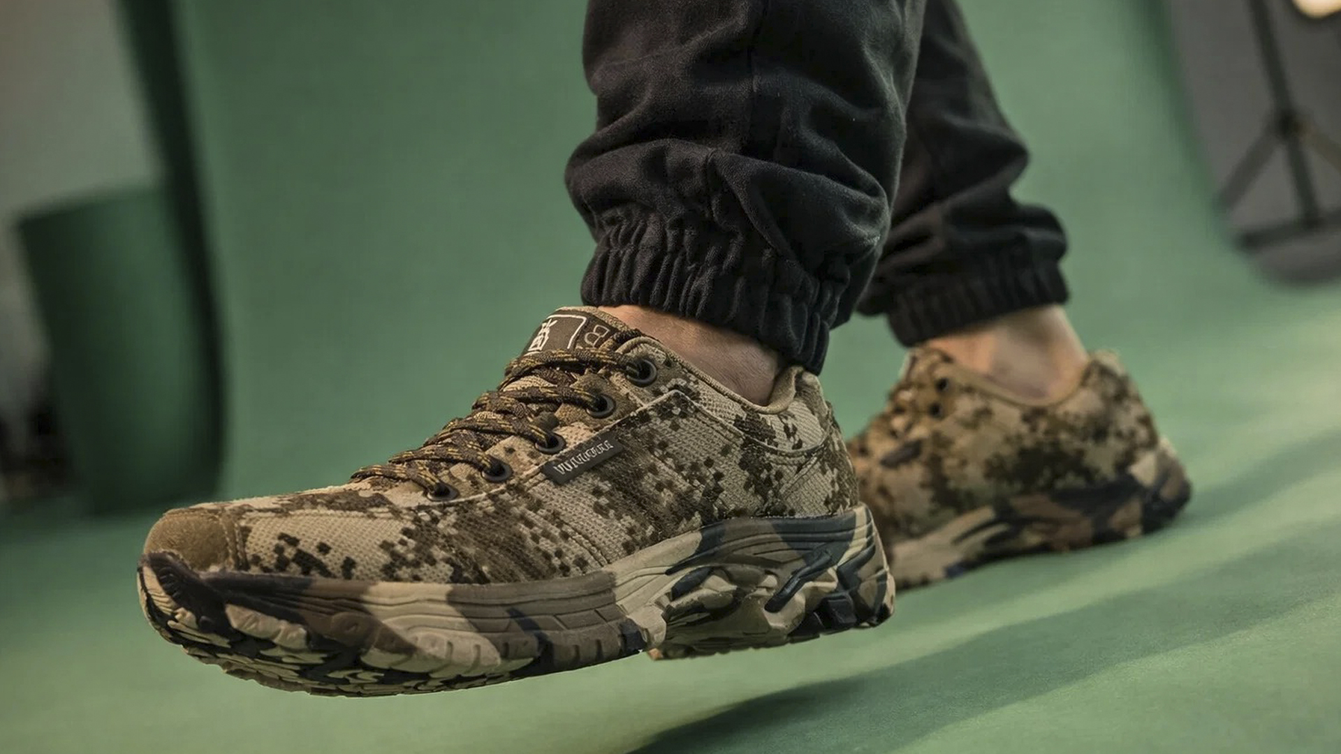 Купить камуфляжные кроссовки для мужчин