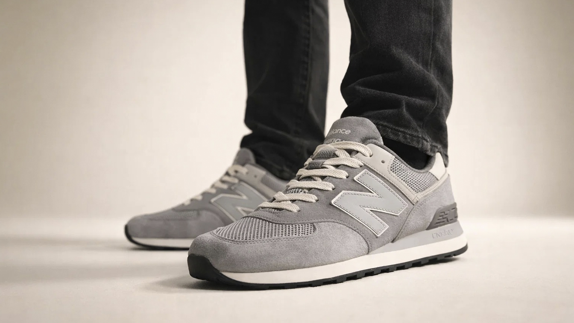 Как выбрать джинсы под кроссовки New Balance 574