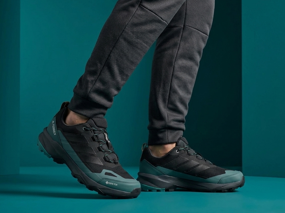 Прочные треккинговые кроссовки Adidas Terrex AX5