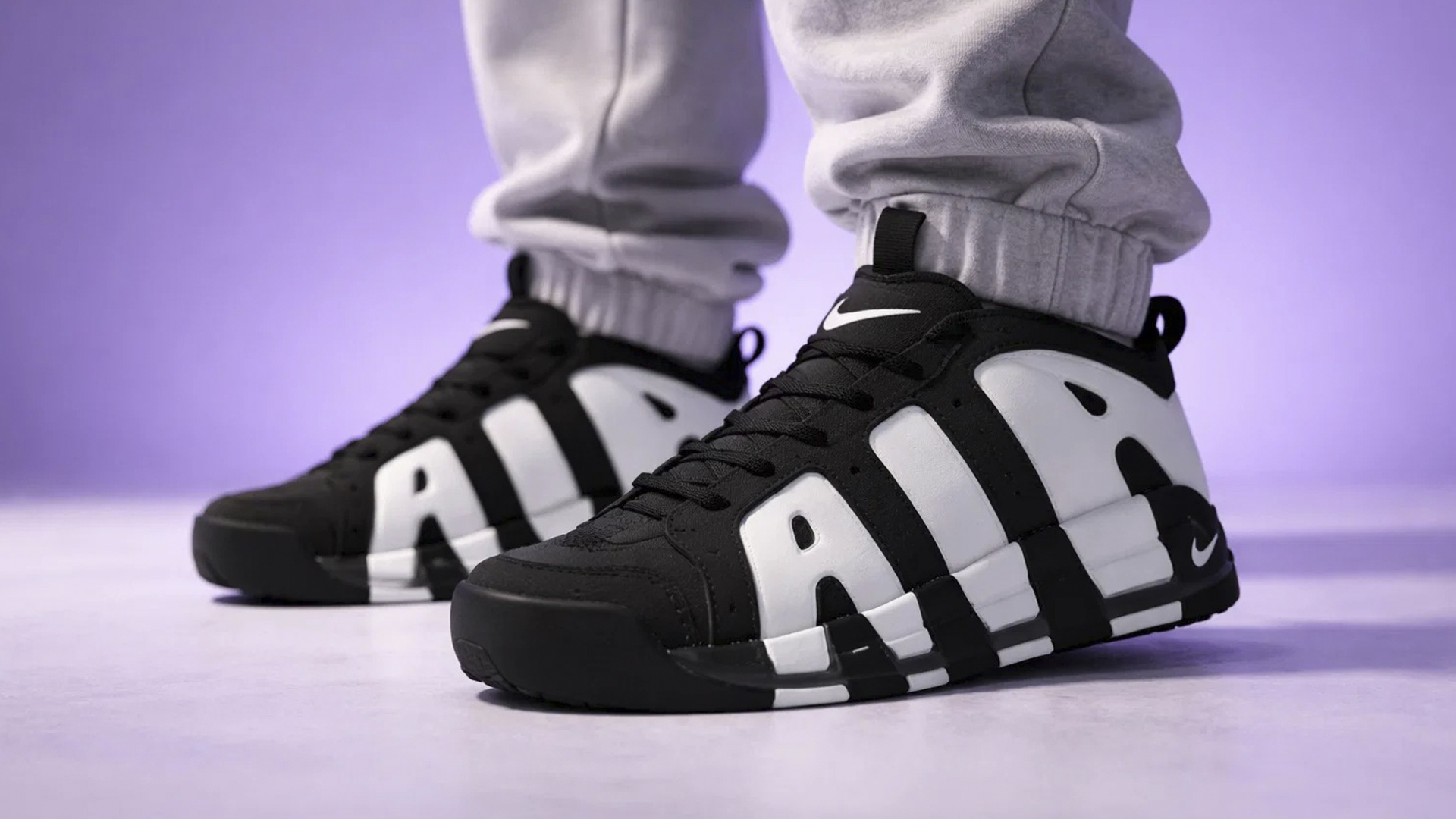 Кроссовки Nike с надписью AIR 