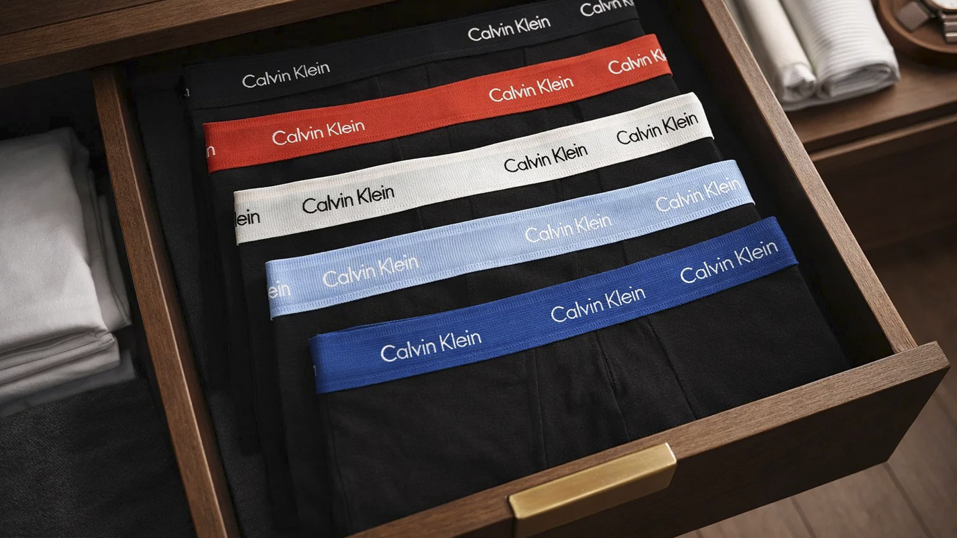 Как понять, что пора менять боксеры (и как часто это делать)