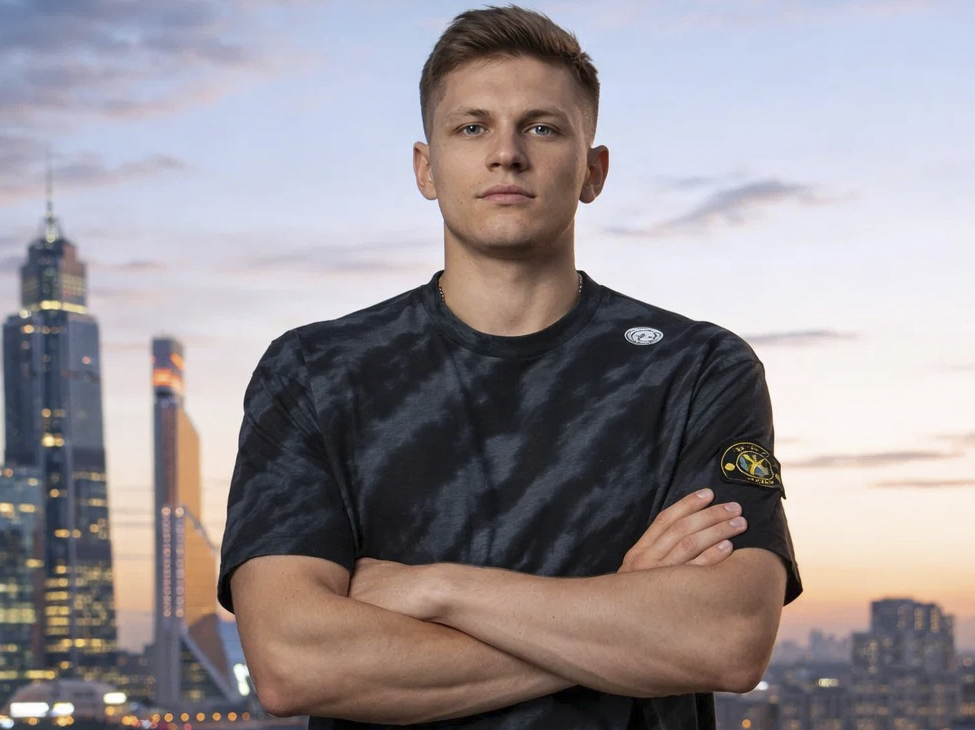 Футболки Stone Island за 1.680 рублей